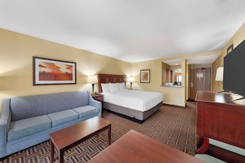 Deluxe King Room Interior