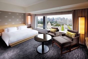 Club Deluxe King, Non Smoking (Breakfast & Club Lounge Access Included)