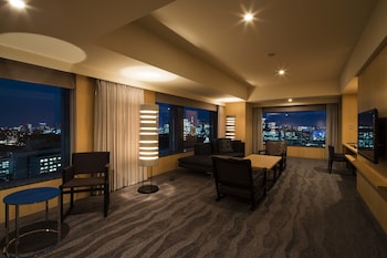 Executive Suite King, Non Smoking (Breakfast & Club Lounge Access Included)