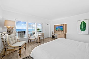 Ocean Front Room, 1 King Bed