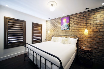 Classic Room, 1 King Bed
