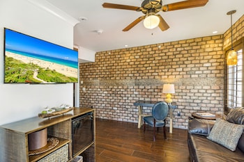 Cavalier Ocean View Suite