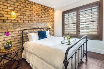 Classic Room, 1 King Bed