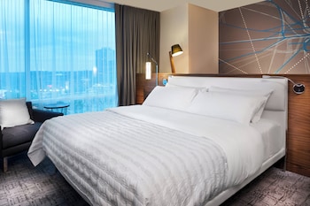 Premier Room, 1 King Bed (Mobility Accessible, Tub)