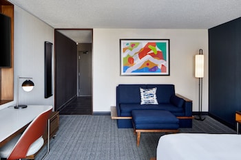 Executive Room, 1 King Bed with Sofa bed