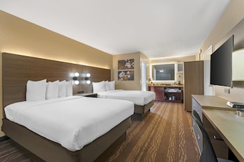 Standard Room, 2 Double Beds, Non Smoking, Refrigerator & Microwave