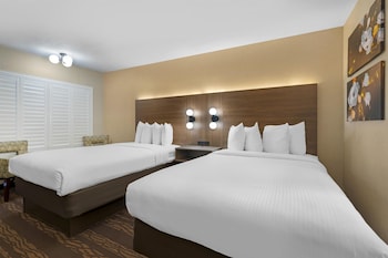 Standard Room, 2 Double Beds, Non Smoking, Refrigerator & Microwave