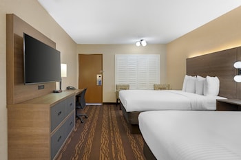 Standard Room, 2 Double Beds, Non Smoking, Refrigerator & Microwave