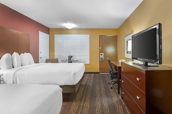 Standard Room, 2 Double Beds, Non Smoking, Refrigerator & Microwave