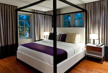 Leslie Ocean Suite