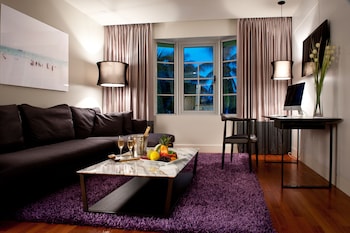 Leslie Ocean Suite