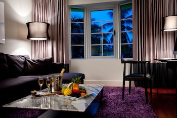 Leslie Ocean Suite