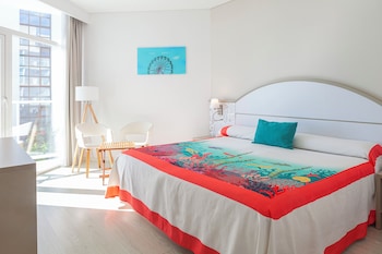 Double Room, Terrace, Partial Sea View