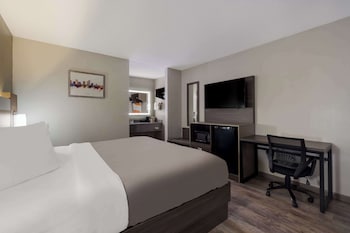 Standard Room, 1 King Bed, Non Smoking