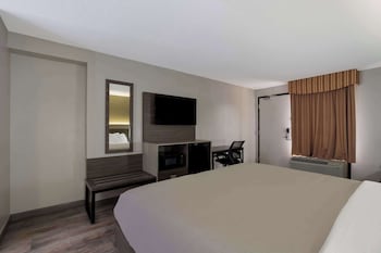 Standard Room, 1 King Bed