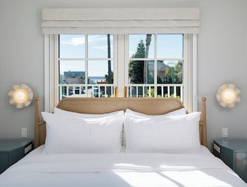 Room, 1 King Bed, Ocean View