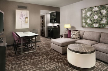 Suite, 2 Double Beds, Accessible, Bathtub