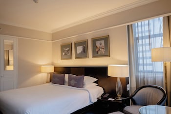 Premier King Room
