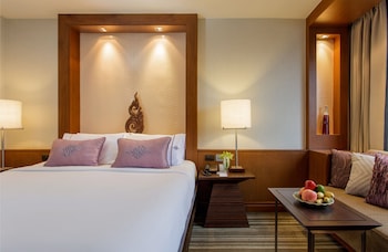 Deluxe King Bed, Ayuthaya Wing