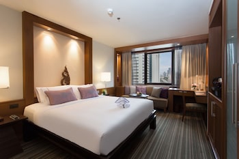Deluxe King Bed, Ayuthaya Wing