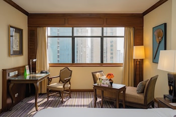 Grand Deluxe King Bed