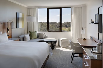 Room, 1 King Bed, Resort View, Tower