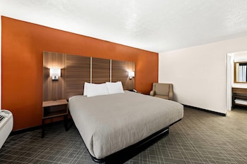 Suite, Multiple Beds, Non Smoking