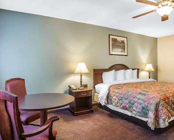 Standard Room, 1 King Bed, Non Smoking