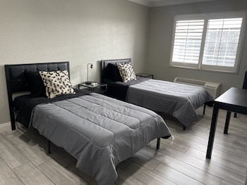 Elite Studio Suite