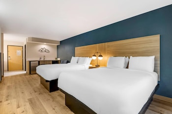 Suite, 2 Queen Beds, Non Smoking (Efficiency)
