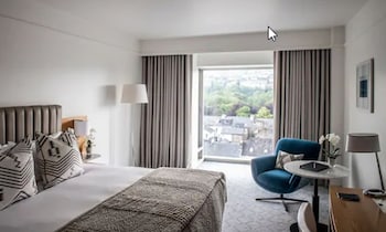 Deluxe Room, 1 King Bed