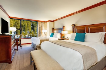 Deluxe Room, 2 Queen Beds (Forest View)