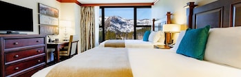 Deluxe Room, 2 Queen Beds (Forest View)