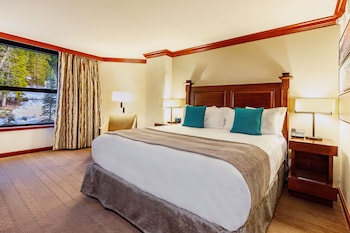 Deluxe Room, 1 King Bed (Forest View)
