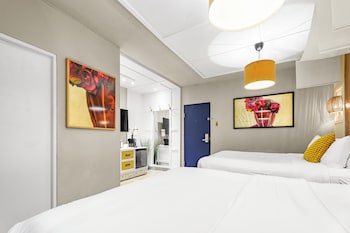 Standard Double Room, 2 Queen Beds
