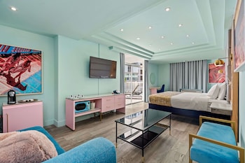 Panoramic Room, Multiple Beds, Balcony, Lagoon View