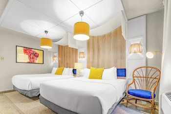 Standard Double Room, 2 Queen Beds