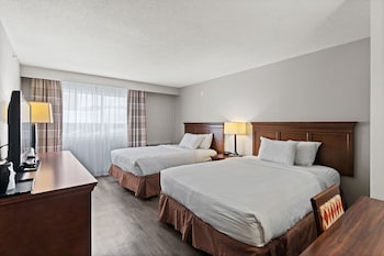 Room, 2 Queen Beds, Non Smoking (Upper Floor)