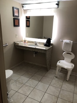 Room, 2 Queen Beds, Accessible, Non Smoking