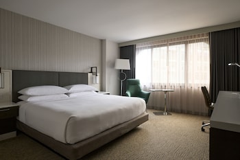 Room, 1 King Bed (Mobility Accessible, Transfer Shower)