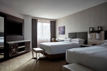Room, 2 Double Beds (Mobility Accessible, Roll-in Shower)