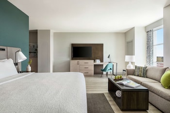 Suite, 1 King Bed (Bonita Vista)
