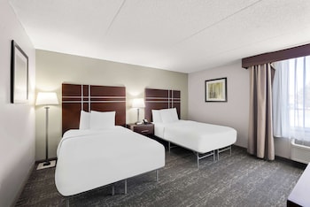 Standard Room, 2 Double Beds, Non Smoking, Refrigerator & Microwave