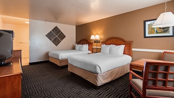 Standard Room, 2 Queen Beds, Non Smoking, Refrigerator & Microwave