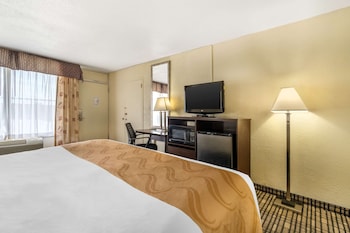 Standard Room, 1 King Bed, Non Smoking