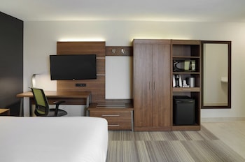 Standard Room, 1 King Bed (Extra Floor Space)