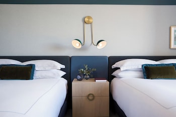 Premium Room, 2 Queen Beds (Walk-In Shower)