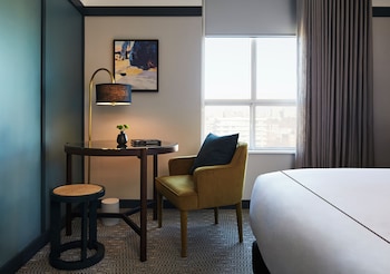 Premium Room, 2 Queen Beds (Walk-In Shower)