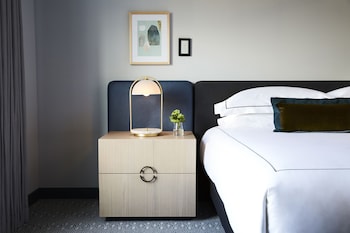 Premium Room, 2 Queen Beds (Walk-In Shower)