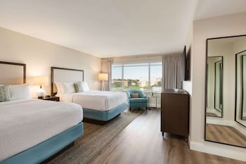 Junior Suite, 2 Double Beds (Historic View)